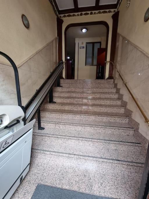 Appartement NEW Retiro recién reformado 10 min en metro a Sol, hasta seis personas à Madrid Extérieur photo